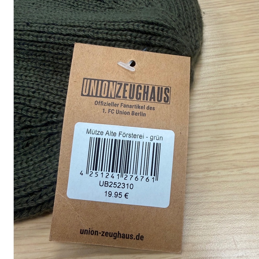 Union Berlin Stadion An Der Alten Försterei Beanie Hat Olive Green Knit NWT - Picture 4 of 5